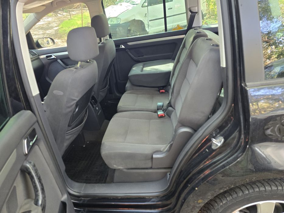 Piese Auto din Dezmembrari VW Touran 2005 2.0 diesel