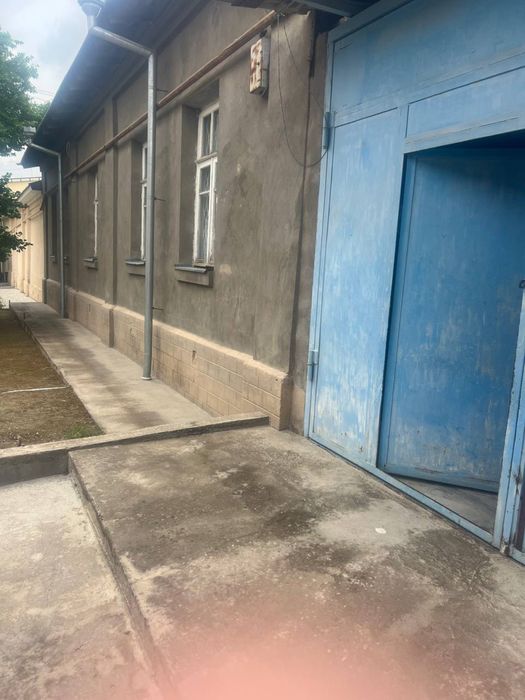 Uy sotiladi 3.2 sotix Bodomzor Yunusobod ROVD