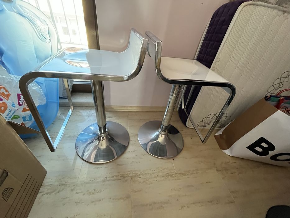 Бар столове, 2 броя, бели