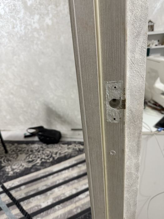 Продам буу дверь 80х198