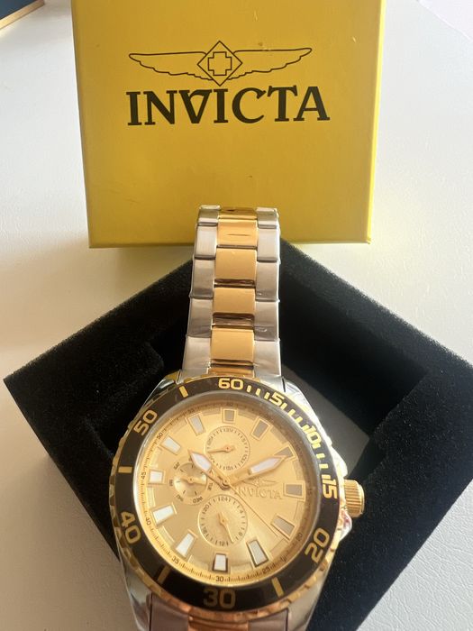 ЧИСТО НОВ Мъжки часовник Invicta Pro Diver 47579 (Пълен комплект)