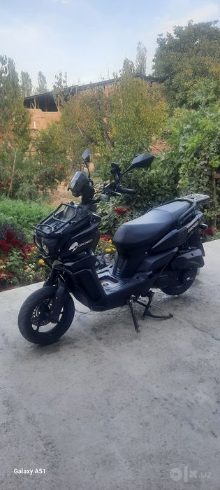 SUKUTER Tank benzin