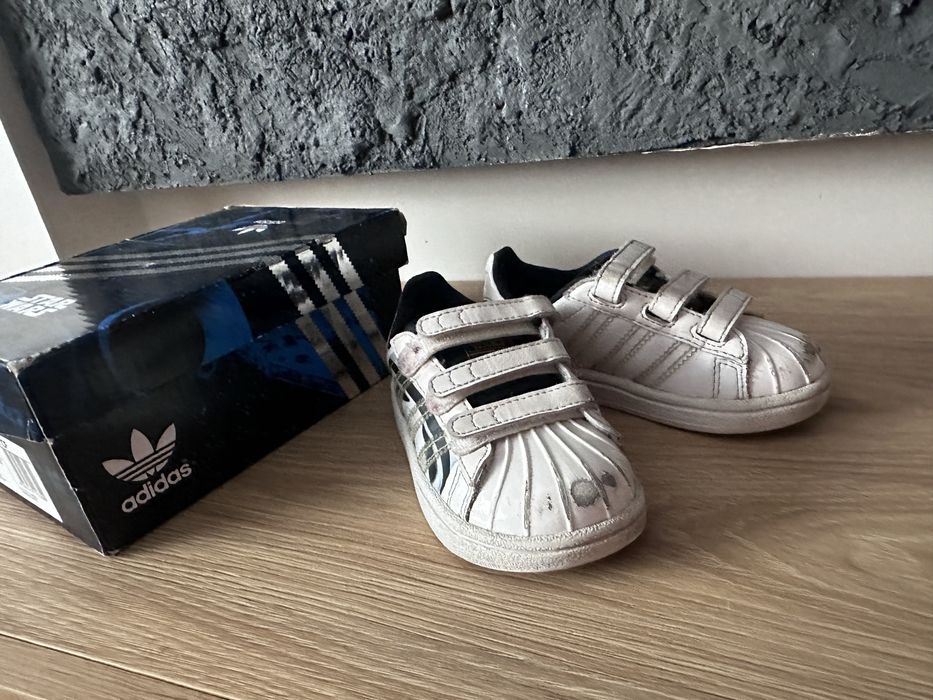 Adidas кроссовки