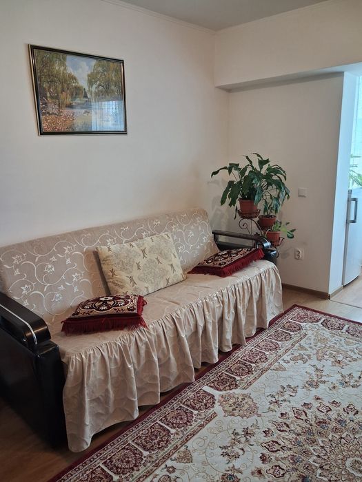 Vând apartament cu o cameră, Calea romanului( lângă OMV)
