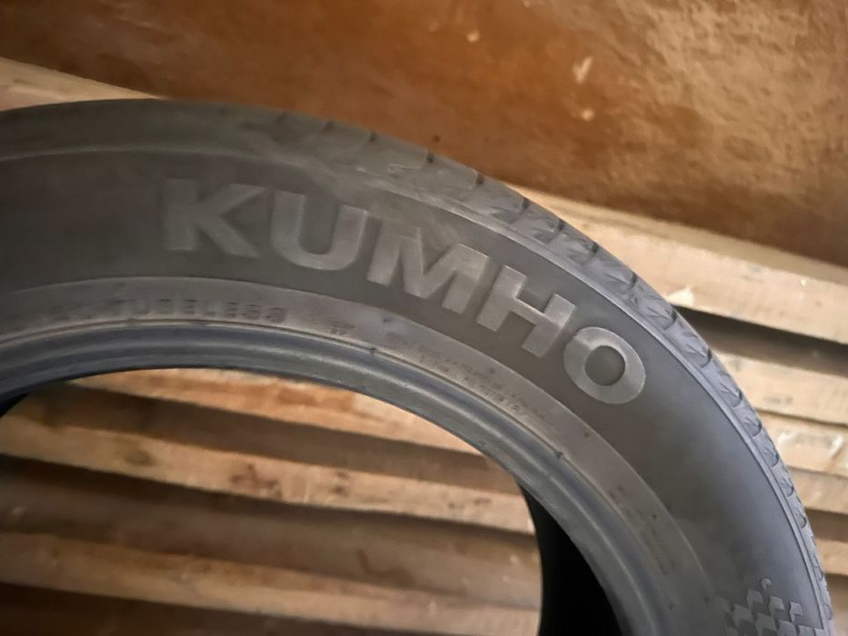 Продам шины 215/55 R17