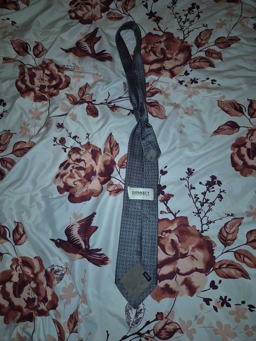 Cravată elegantă gri Dinasty pentru bărbați – 100% mătase