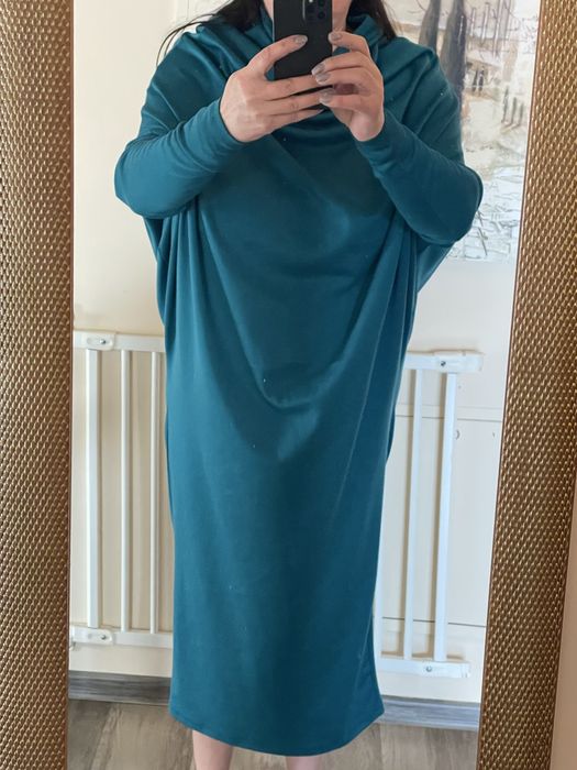 2 rochii identice culori deferite