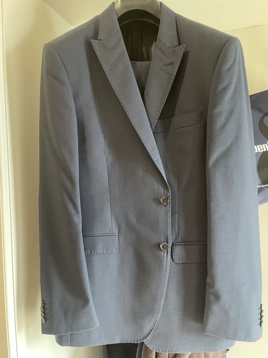 Costum SEROUSSI măsura 48