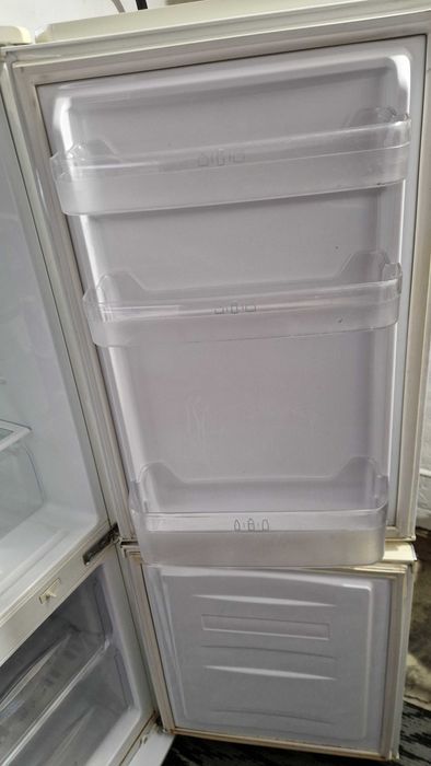 Продается холодильник