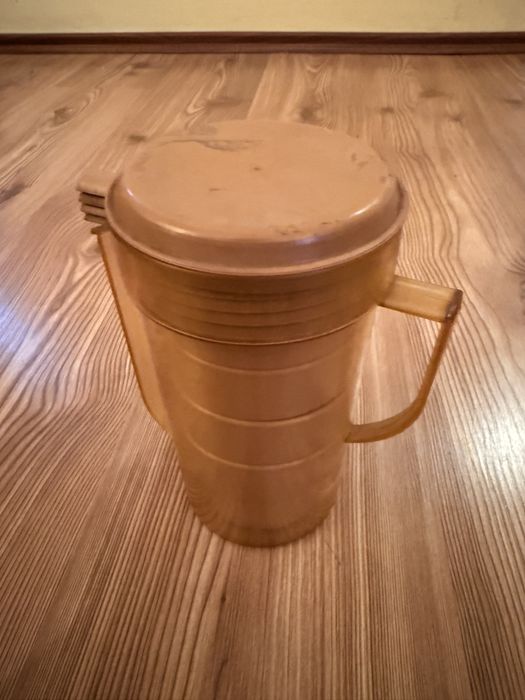 Туристически комплект 4 бр. чаши + чинийки. 2 комплелта