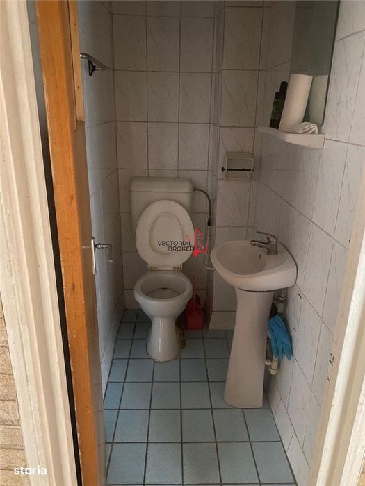 4 camere decomandat, etaj intermediar Piata Delfinului