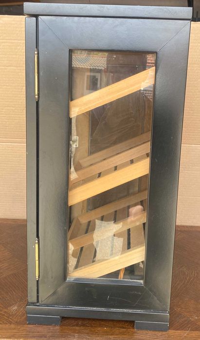 Луксозен хумидор за пури на 3 нива