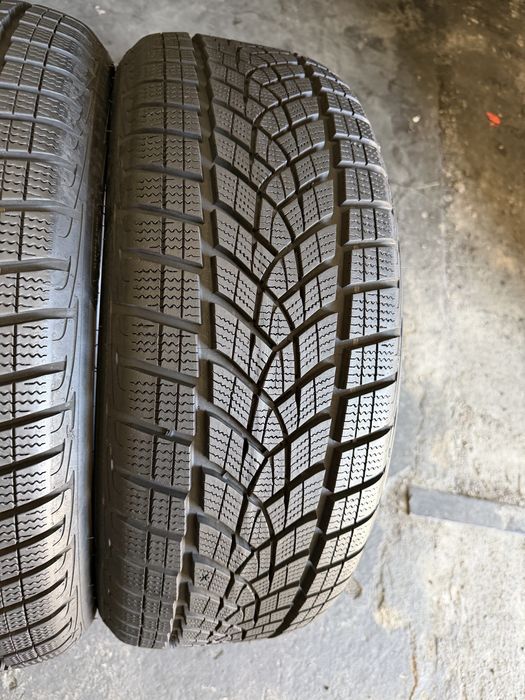 4 anvelope iarna 215/50/19 , GoodYear , 6-8 mm !