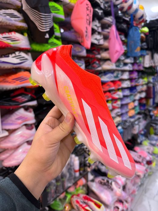 Adidas X butsasi