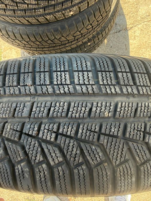 215 65 R17 Anvelope Iarna Hankook icept