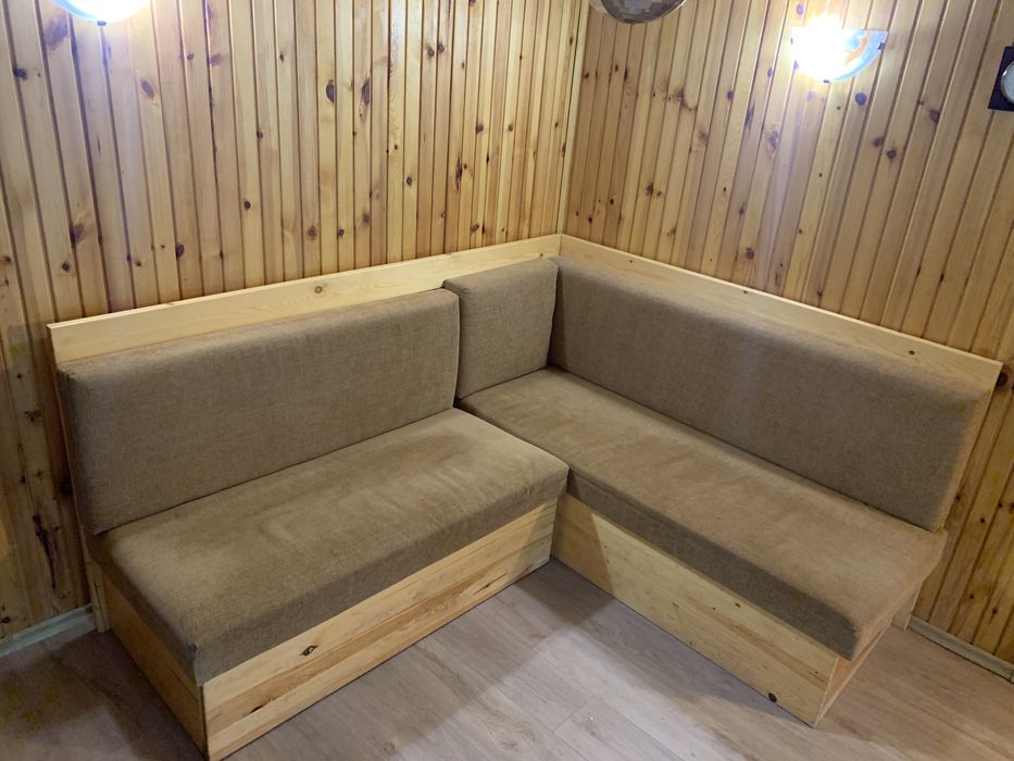 Диван масивно дърво