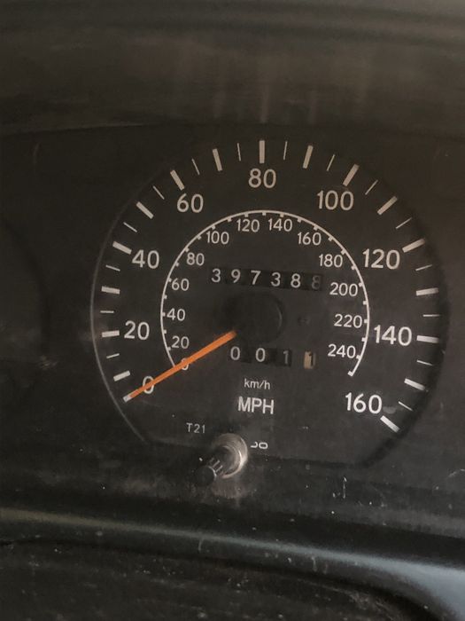 Продам автомобиль тойота карина