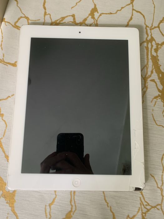 iPad  pt  piese