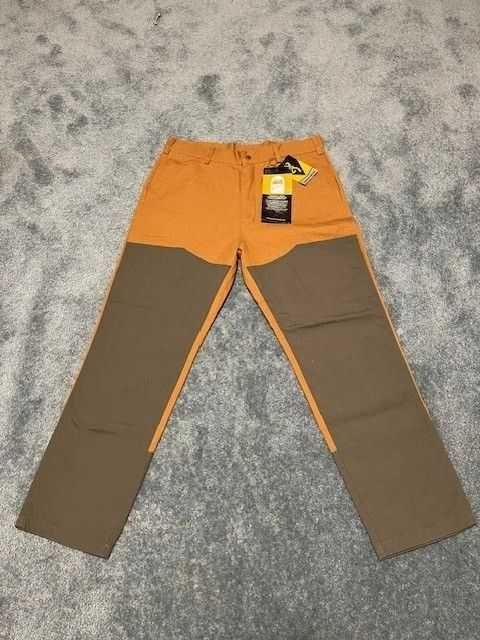 Несколько охотничьих брюк BROWNING и защитные фартуки от колючек.