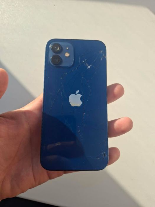 Продам или обменяю IPhone 12 78%акб
