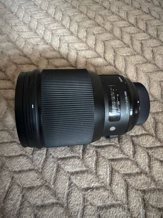 Sigma Art 85mm f1.4 nikon F