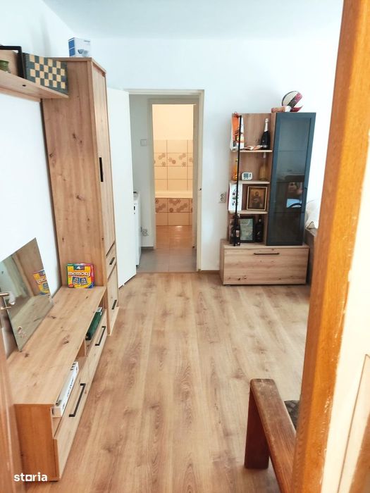 Apartament 3 camere, etaj 1, centrala, Dacia, aproape de Lidl