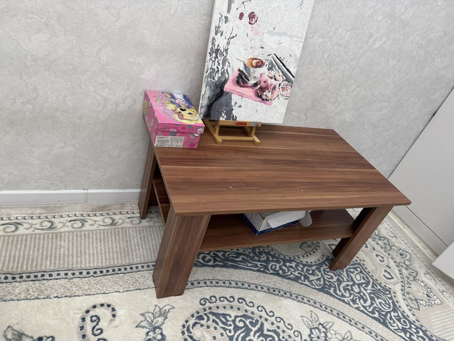 Журнальный столик