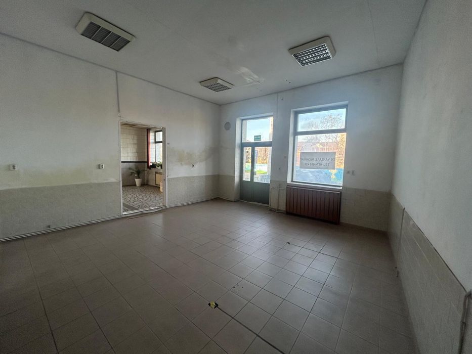 Spatiu comercial
