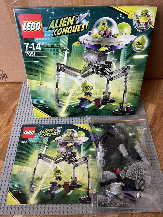 LEGO Alien Conquest, Лего 7051