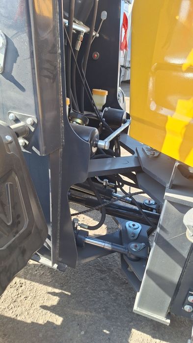 фронталный погрузчик 0.8м3