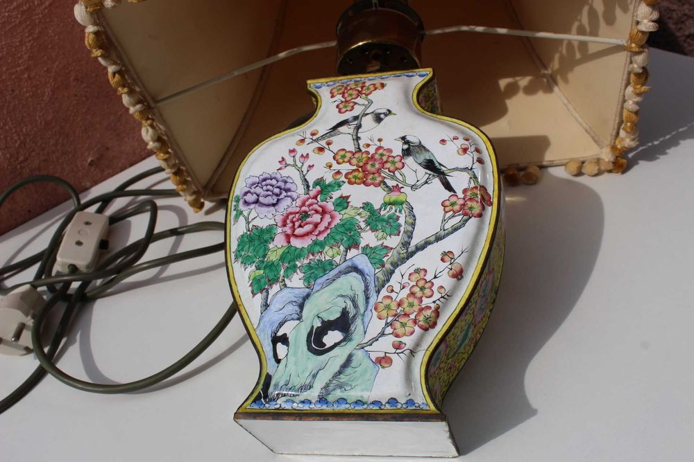 Lampa CANTON ENAMEL - BEIJING - CHINA, Famille Rose, lucrata manual