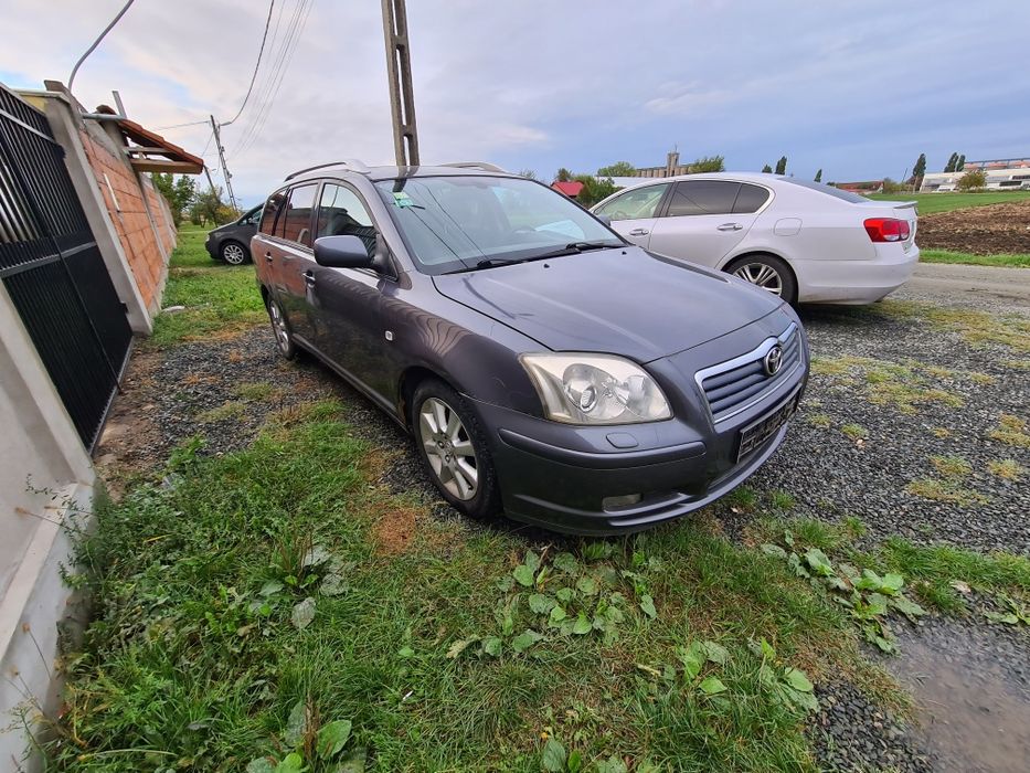 Dezmembrez Toyota Avensis 2.2 dcat 177 cp