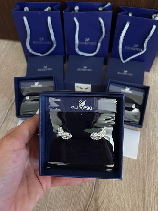 Обеци Сваровски - Swarovski НОВО