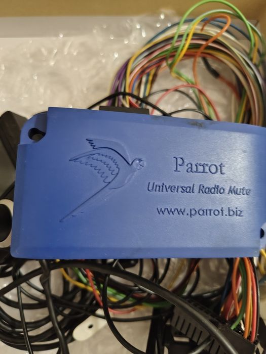 Parrot universal radio mute