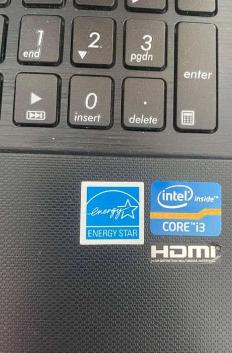 Laptop asus cu defect