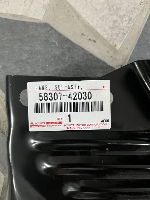 Фартук рав4 новый