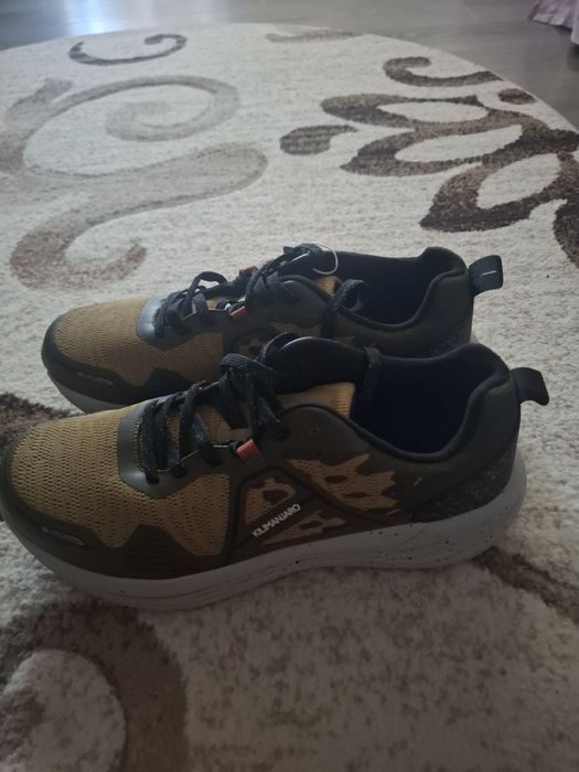 Adidaşi / Tenişi Kilimanjaro Bolero Outdoor NOl cu etichetă - Mărimea 46