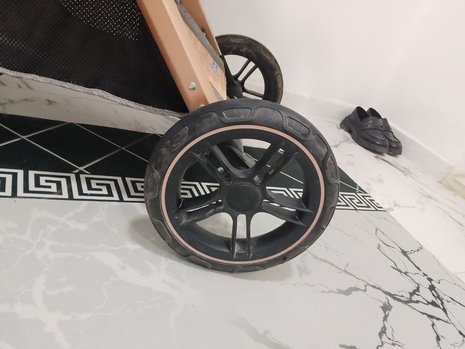 Коляска Текнум сатылады