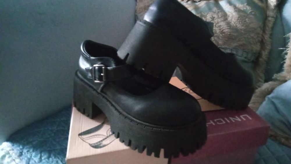 Обувь на девочку