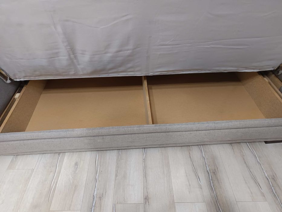 Продавам холова гарнитура с лежанка и легло – 310/200 см