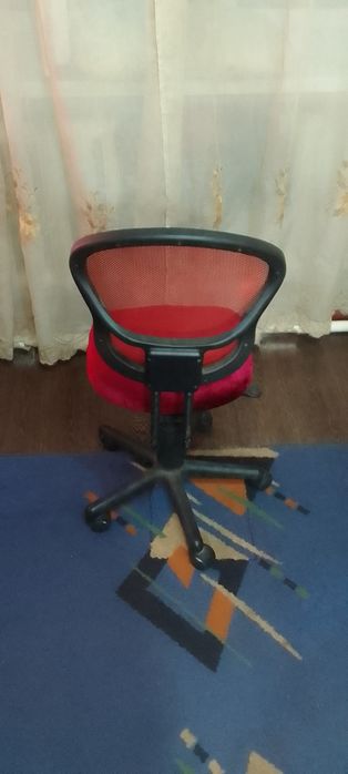 Продам компьютерный  стул!