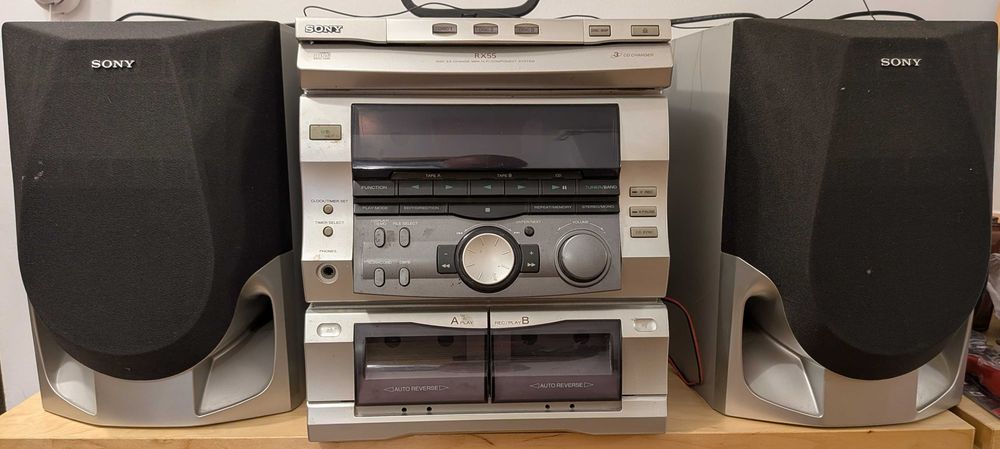 Sistem audio Sony RX55 - 3 CD Changer, dubla caseta, boxe incluse, vintage