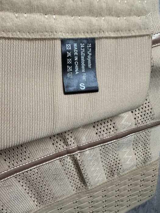 Утягиваюший корсет