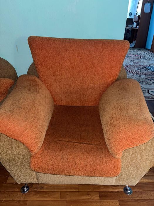 Диван мягкий ……..