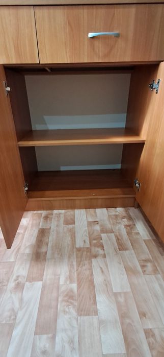 Продам навесной шкаф +комод