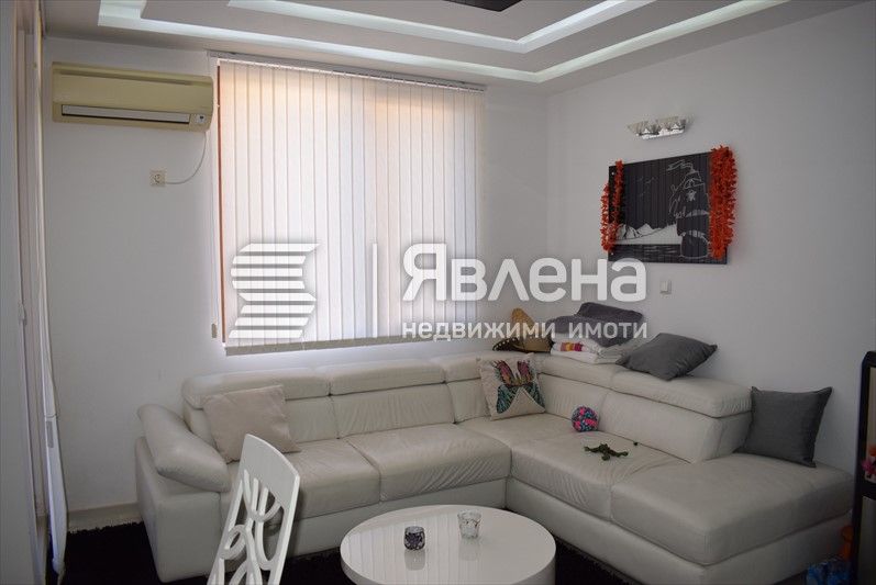 Продава се Двустаен апартамент в Царево - 108 кв.м за 963 €/кв.м - Снимка #4