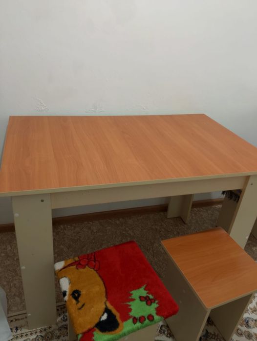 Продам стол со стульями