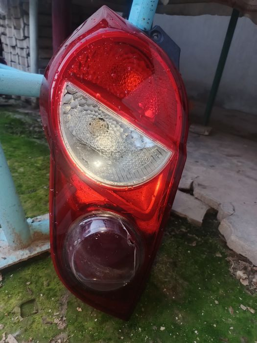 Spark orqa fara chap tomoni