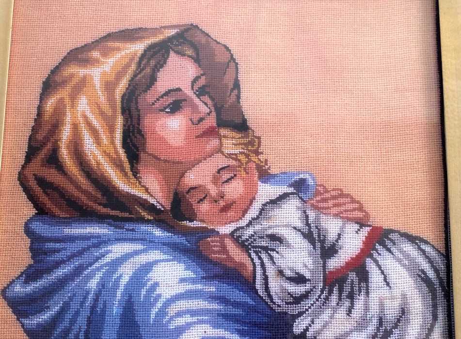 Goblen Maica Domnului cu Pruncul dimensiuni 38x34 cm inramat