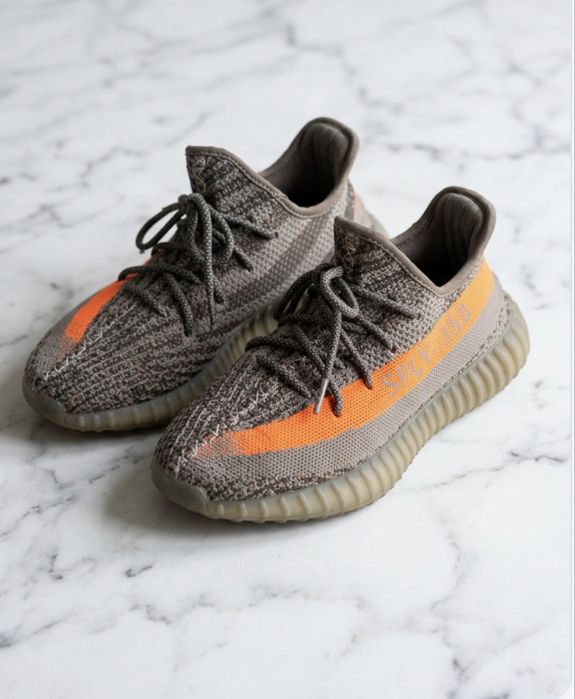 Adidas Yeezy Boost 350 V2 Beluga - Sneakers Retro Aesthetic
